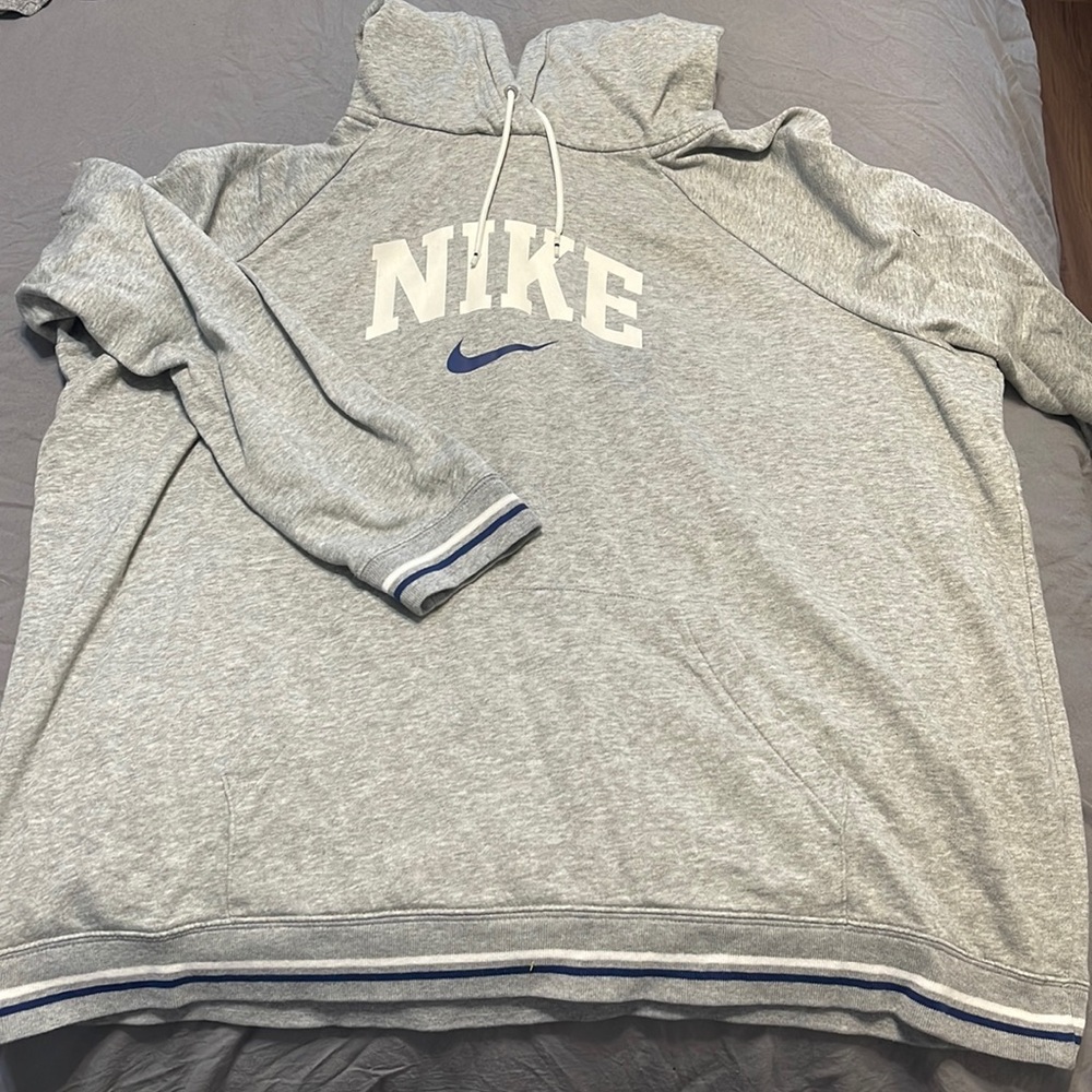 Nike Hoodie with front pocket XXL